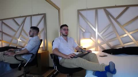 ethan_greys online show from 5, 12, 2025