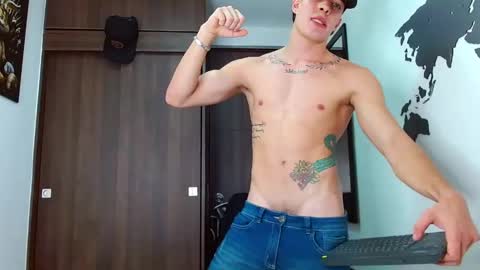 ethangreey1 online show from 28, 2, 2025