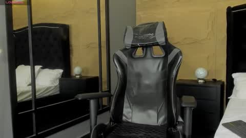 Snapshot of ethanlowell chatting on 30, 11, 2025 ethanlowell online show from 30, 11, 2025