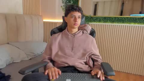 ethanlowell online show from 16, 2, 2026