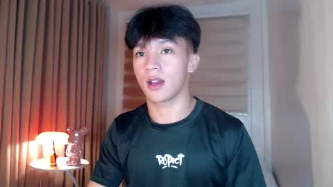 Snapshot of etherealboytoy4hire chatting on 24, 4, 2026 Rey online show from 24, 4, 2026