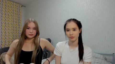 Veronica Tiia Lilith left to right online show from 13, 2, 2025