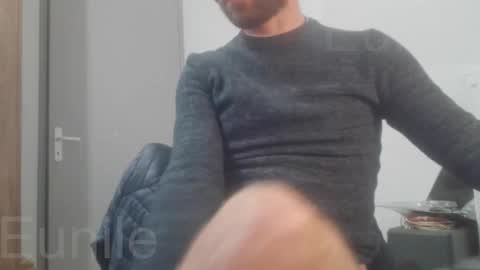 Snapshot of eunile chatting on 5, 11, 2025 eunile online show from 5, 11, 2025