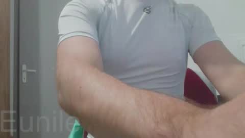 Snapshot of eunile chatting on 17, 11, 2025 eunile online show from 17, 11, 2025