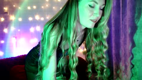 Liana online show from 1, 2, 2025