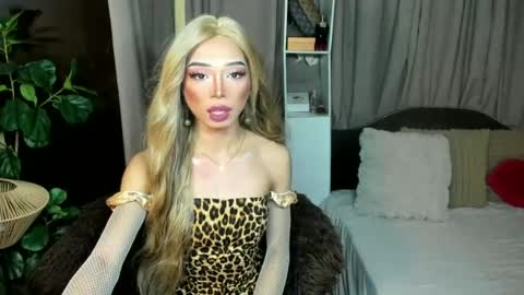 euphoric_goddess online show from 13, 6, 2026