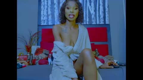 eva4him831 online show from 19, 10, 2025