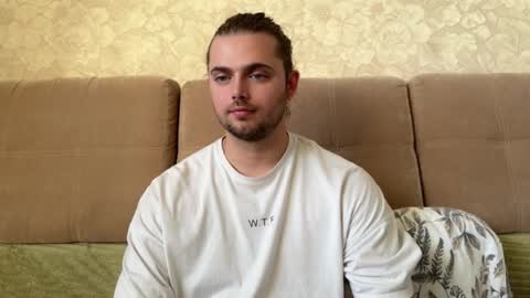 Snapshot of eva_calvin chatting on 1, 12, 2025 Eva Calvin online show from 1, 12, 2025