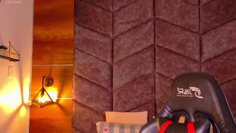 Snapshot of eva_daemon chatting on 26, 6, 2026 EVA DAEMON online show from 26, 6, 2026