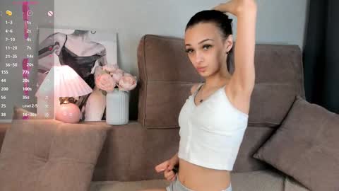 Snapshot of eva_doncray chatting on 6, 3, 2025 Eva online show from 6, 3, 2025