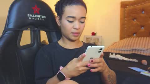 Eva Foxs  online show from 22, 11, 2025