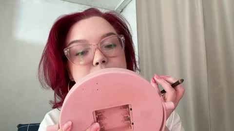 eva_kittenn online show from 9, 4, 2026