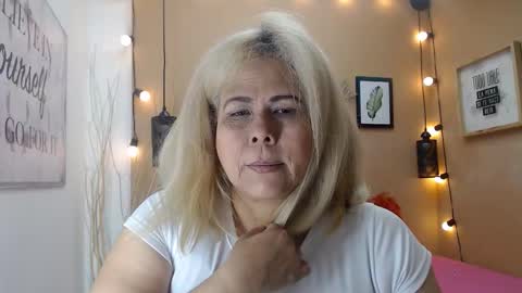 eva_love49 online show from 26, 11, 2025