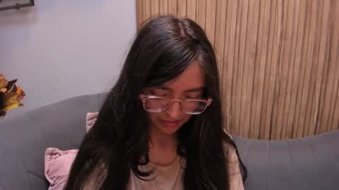 Snapshot of eva_macalliter chatting on 4, 1, 2025 Angelinne online show from 4, 1, 2025