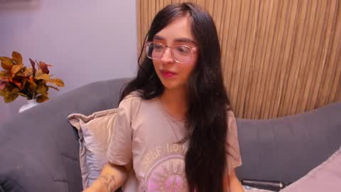 Snapshot of eva_macalliter chatting on 28, 2, 2025 Angelinne online show from 28, 2, 2025