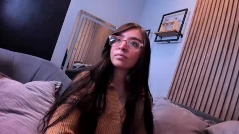 Snapshot of eva_macalliter chatting on 19, 9, 2025 Angelinne online show from 19, 9, 2025