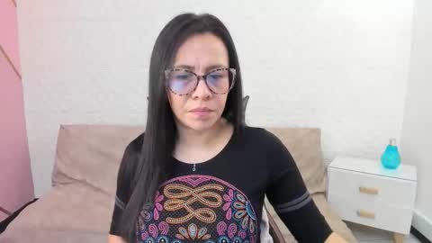 Eva  online show from 27, 10, 2025