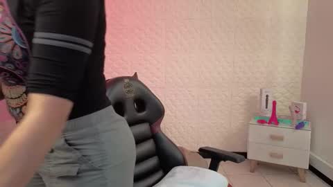 Eva  online show from 19, 3, 2026