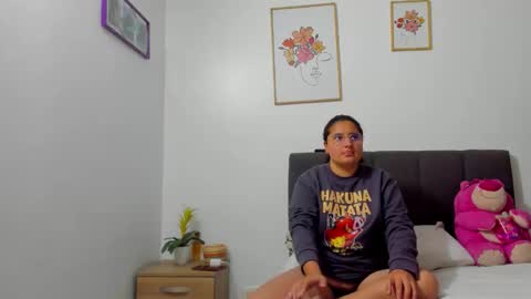 Eva y Mia online show from 25, 2, 2026