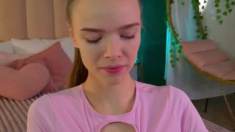 Snapshot of eva_natsumi chatting on 5, 12, 2024 Eva online show from 5, 12, 2024