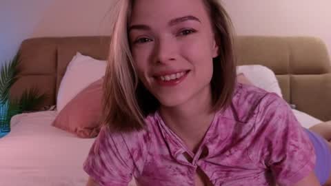 Snapshot of eva_natsumi chatting on 3, 2, 2025 Eva online show from 3, 2, 2025