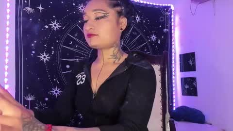 Snapshot of eva_sanderslee chatting on 22, 11, 2025 Eva online show from 22, 11, 2025