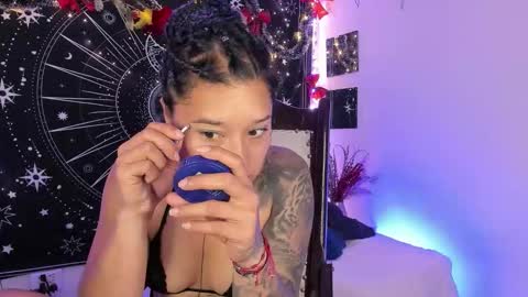 Snapshot of eva_sanderslee chatting on 14, 12, 2025 Eva online show from 14, 12, 2025