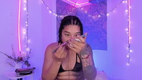 Eva  online show from 25, 6, 2026