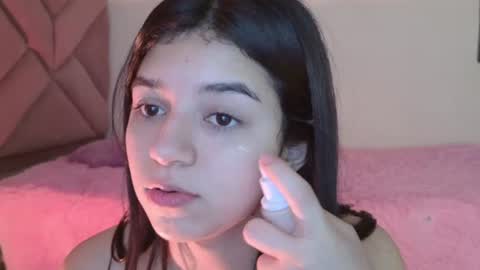Snapshot of eva_sin18 chatting on 24, 6, 2026 Eva Sin online show from 24, 6, 2026
