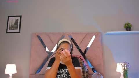  Eva  online show from 18, 5, 2026