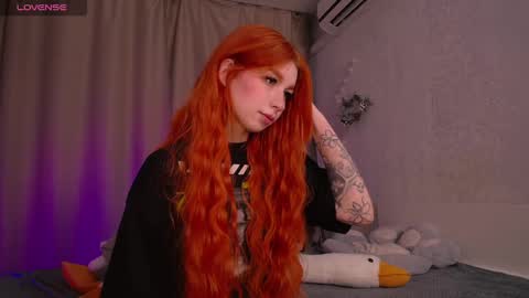 Snapshot of evaa_moonn_ chatting on 12, 2, 2025 Eva online show from 12, 2, 2025