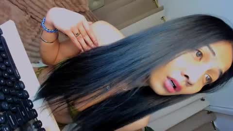 Eva Ambrose online show from 12, 2, 2026