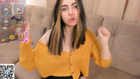 Snapshot of evablimey chatting on 2, 11, 2025 Eva online show from 2, 11, 2025