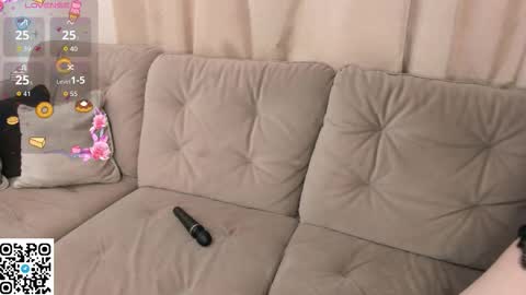 Snapshot of evablimey chatting on 9, 11, 2025 Eva online show from 9, 11, 2025