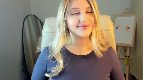 Eva  online show from 30, 1, 2025