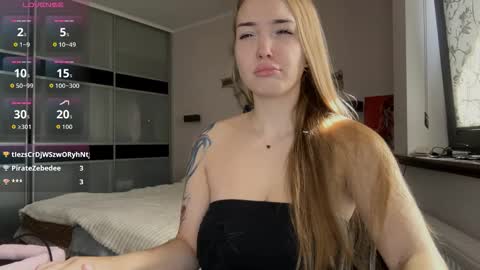 Snapshot of evacarter1 chatting on 4, 10, 2025 evacarter1 online show from 4, 10, 2025