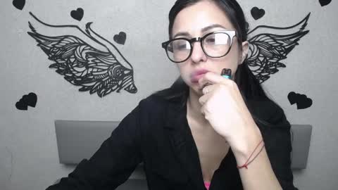 EvaClarkk online show from 28, 5, 2026