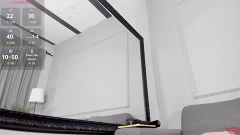 evahalston online show from 6, 4, 2026