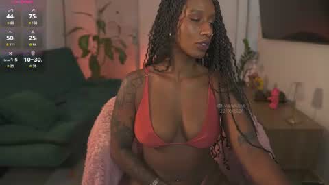 Snapshot of evajacksss_ chatting on 22, 6, 2026 evajacksss_ online show from 22, 6, 2026