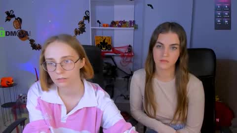 evalora online show from 21, 10, 2025