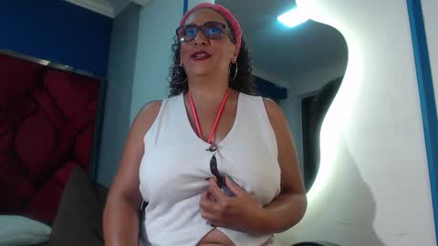 Eva Mills online show from 26, 1, 2025