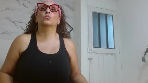 Eva Mills online show from 26, 10, 2025