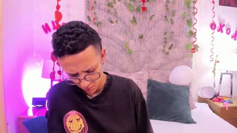 Evan Smitt online show from 17, 2, 2025