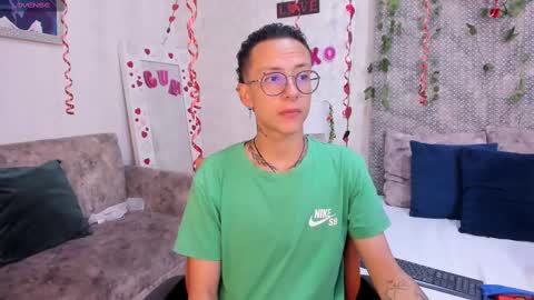 Evan Smitt online show from 18, 2, 2025