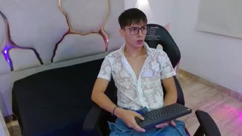 evan_tay online show from 11, 1, 2026