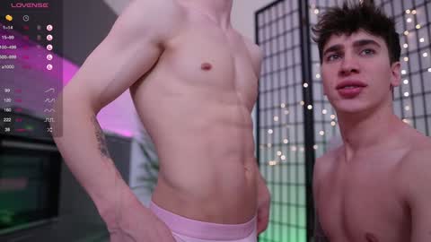 Snapshot of evan_white_ chatting on 8, 12, 2024 evan_white_ online show from 8, 12, 2024