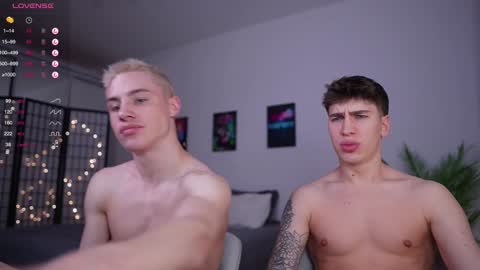 Snapshot of evan_white_ chatting on 16, 1, 2025 evan_white_ online show from 16, 1, 2025