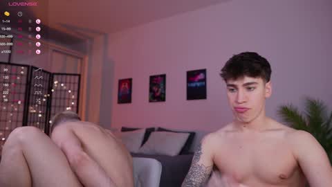 Snapshot of evan_white_ chatting on 19, 1, 2025 evan_white_ online show from 19, 1, 2025