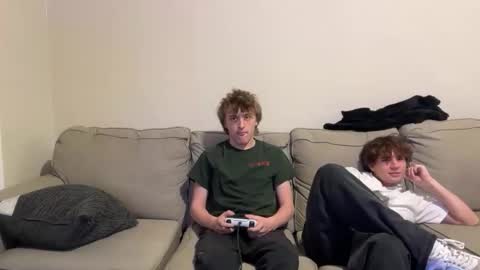 Snapshot of evanbrown333 chatting on 28, 5, 2026 Evan Brown online show from 28, 5, 2026