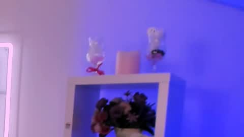 Eva  online show from 14, 2, 2025